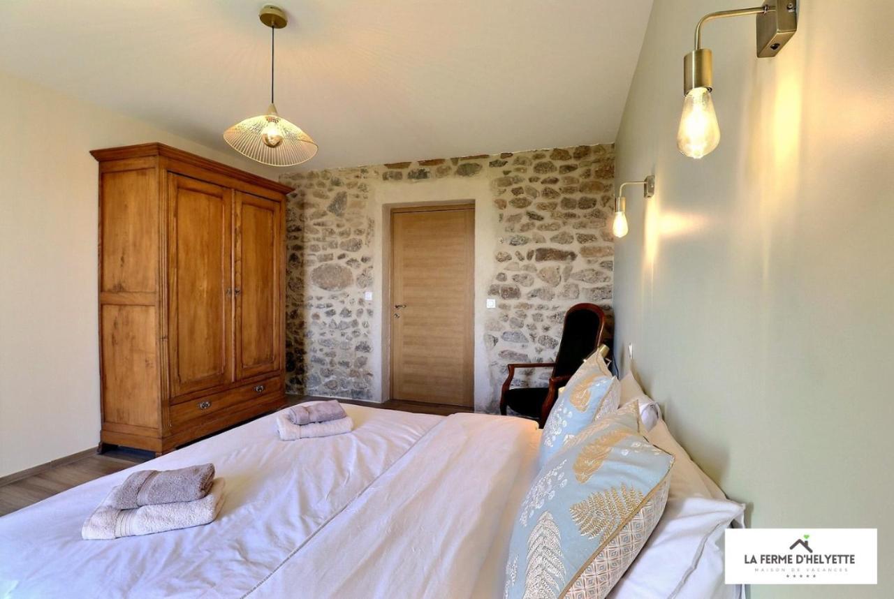 Villa La Ferme D' Helyette Toulaud Esterno foto